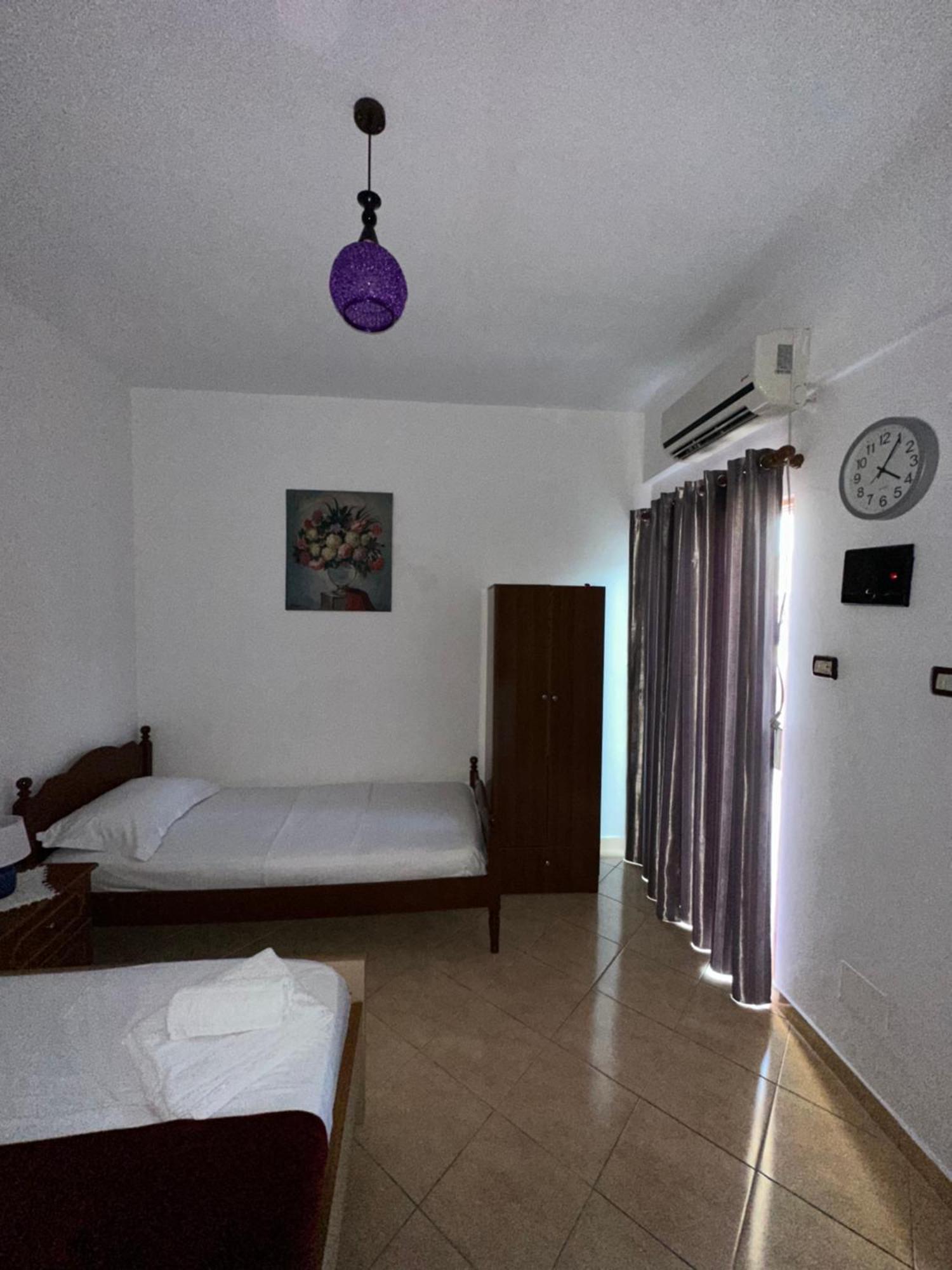Albi'S Guesthouse Ksamil Eksteriør billede