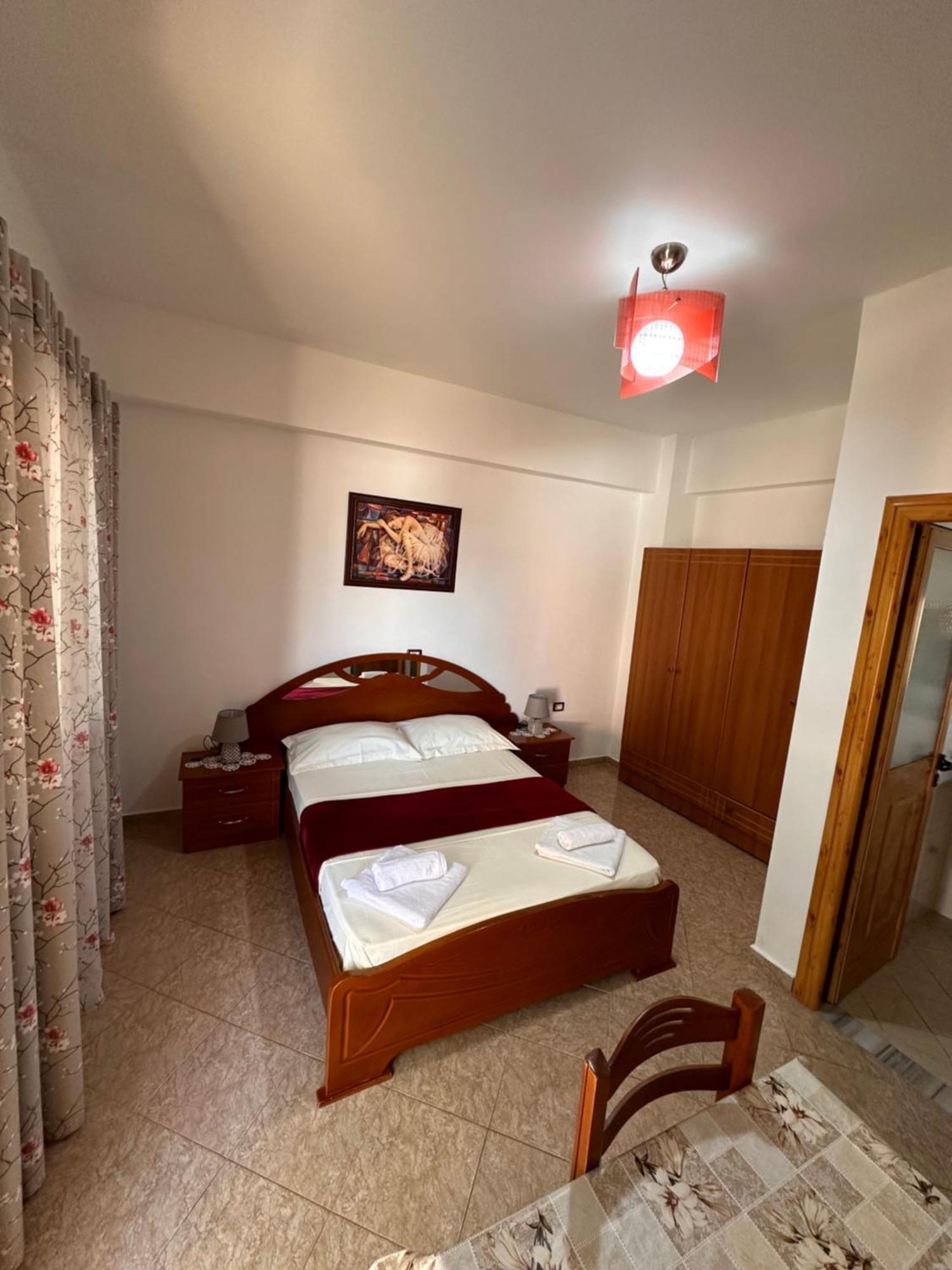 Albi'S Guesthouse Ksamil Eksteriør billede