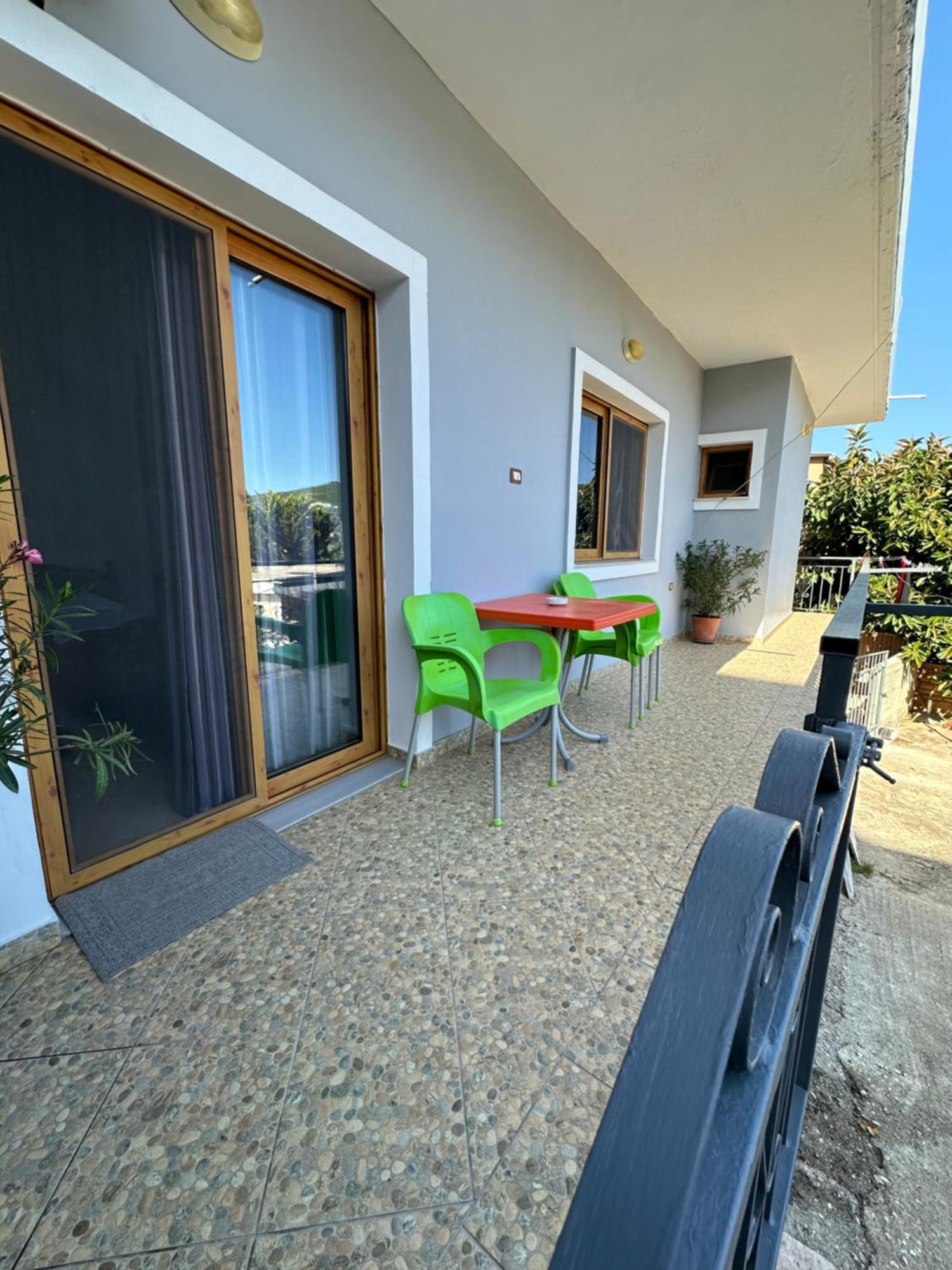 Albi'S Guesthouse Ksamil Eksteriør billede